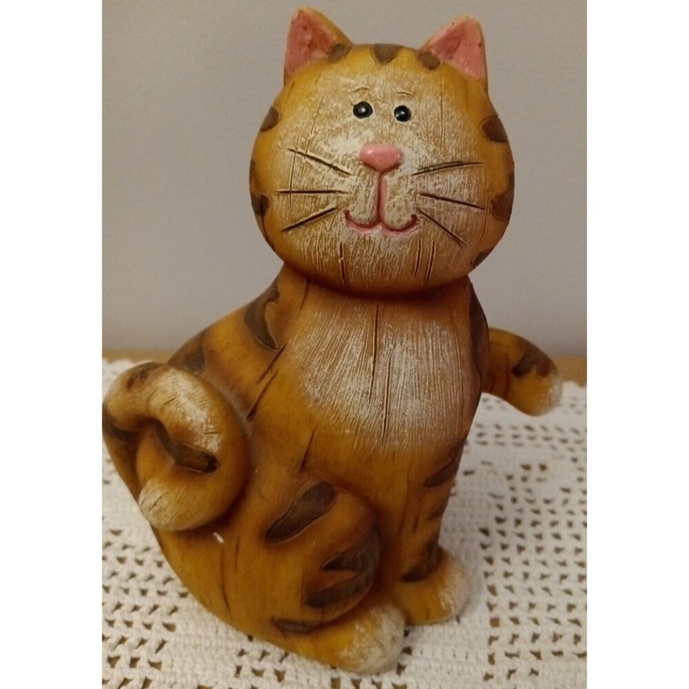 Tii Collections Small Resin Cat Figure P4502 6 1/4" Sitting Position